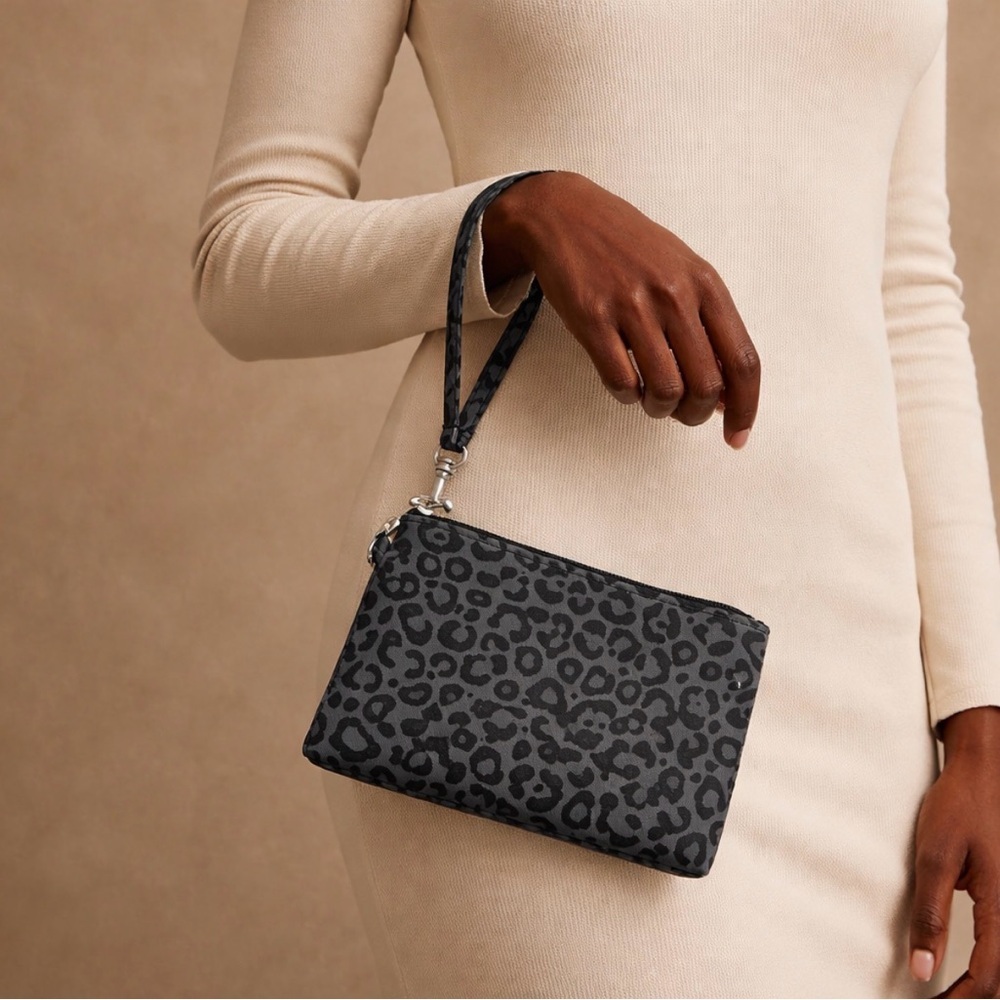 Leopard Print Wristlet Clutch Purse Small Zip Clutch Gray Black Mini Handbag